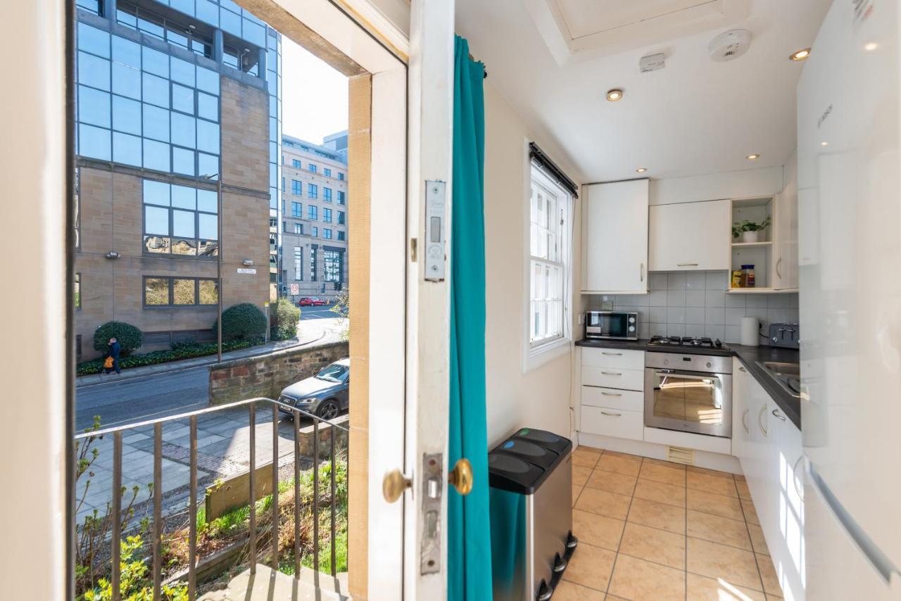 Lovely 3 Bed In Appartement Édimbourg